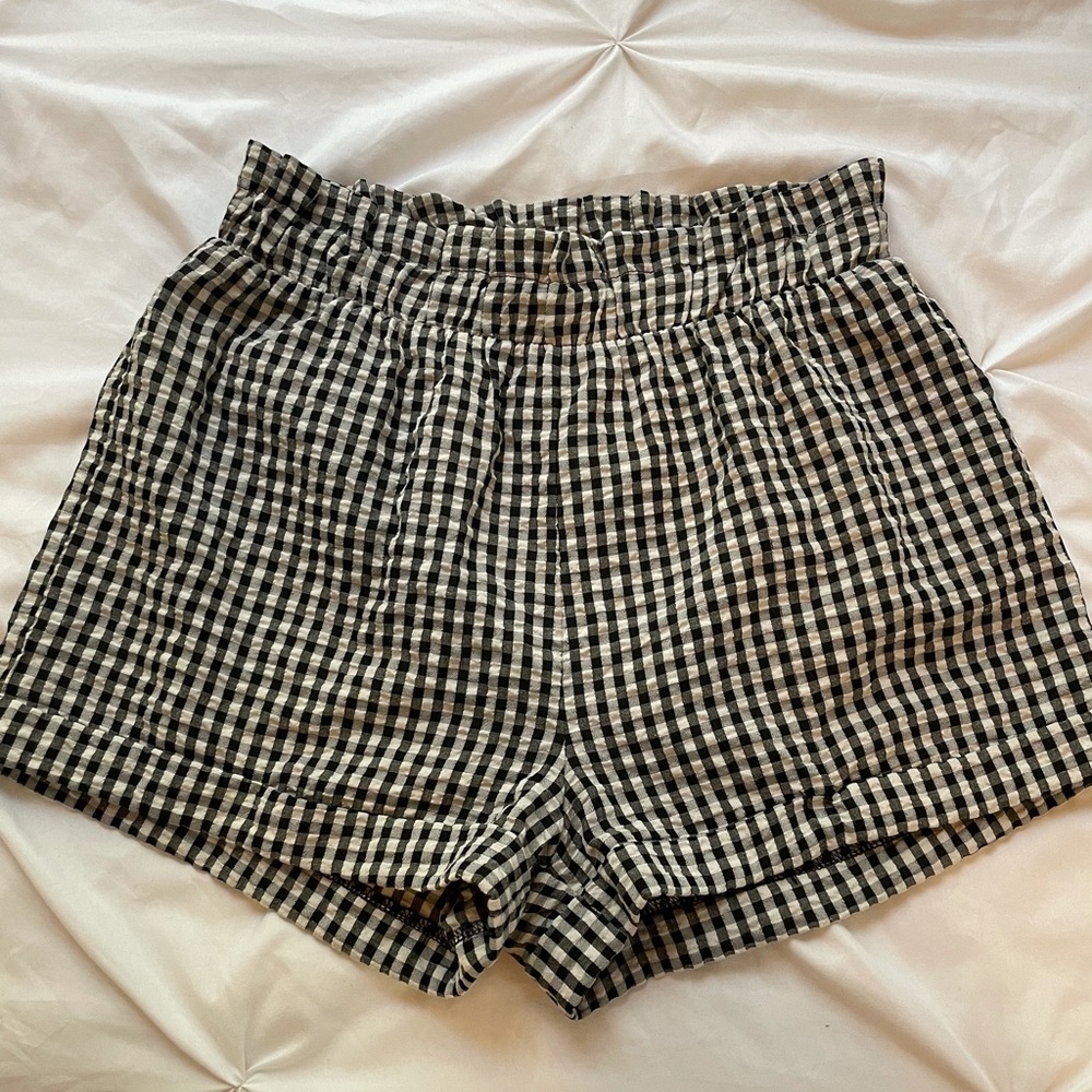 Kendall and Kylie checkered paper bag shorts